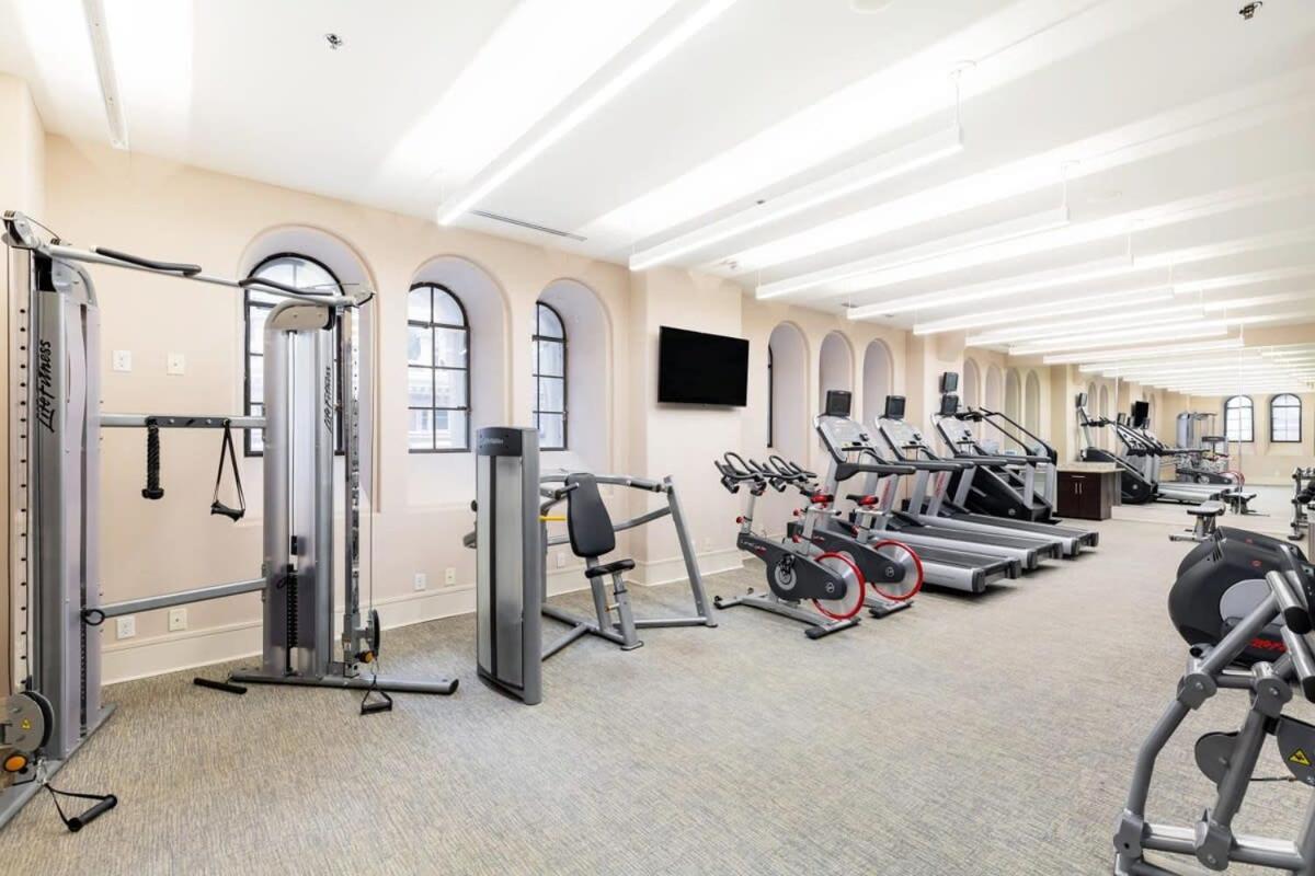 2B 2Ba Luxury Downtown Suite Rooftop Deck & Gym บัลติมอร์ ภายนอก รูปภาพ