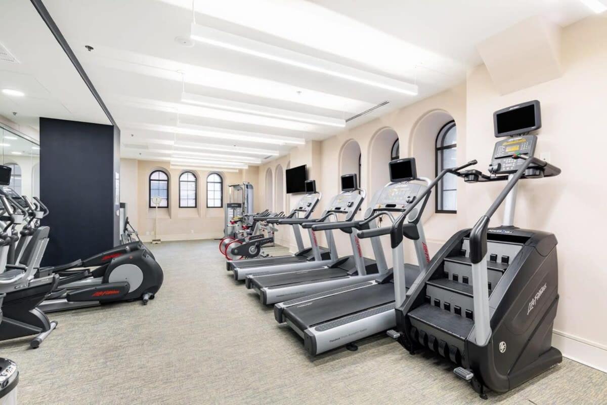 2B 2Ba Luxury Downtown Suite Rooftop Deck & Gym บัลติมอร์ ภายนอก รูปภาพ